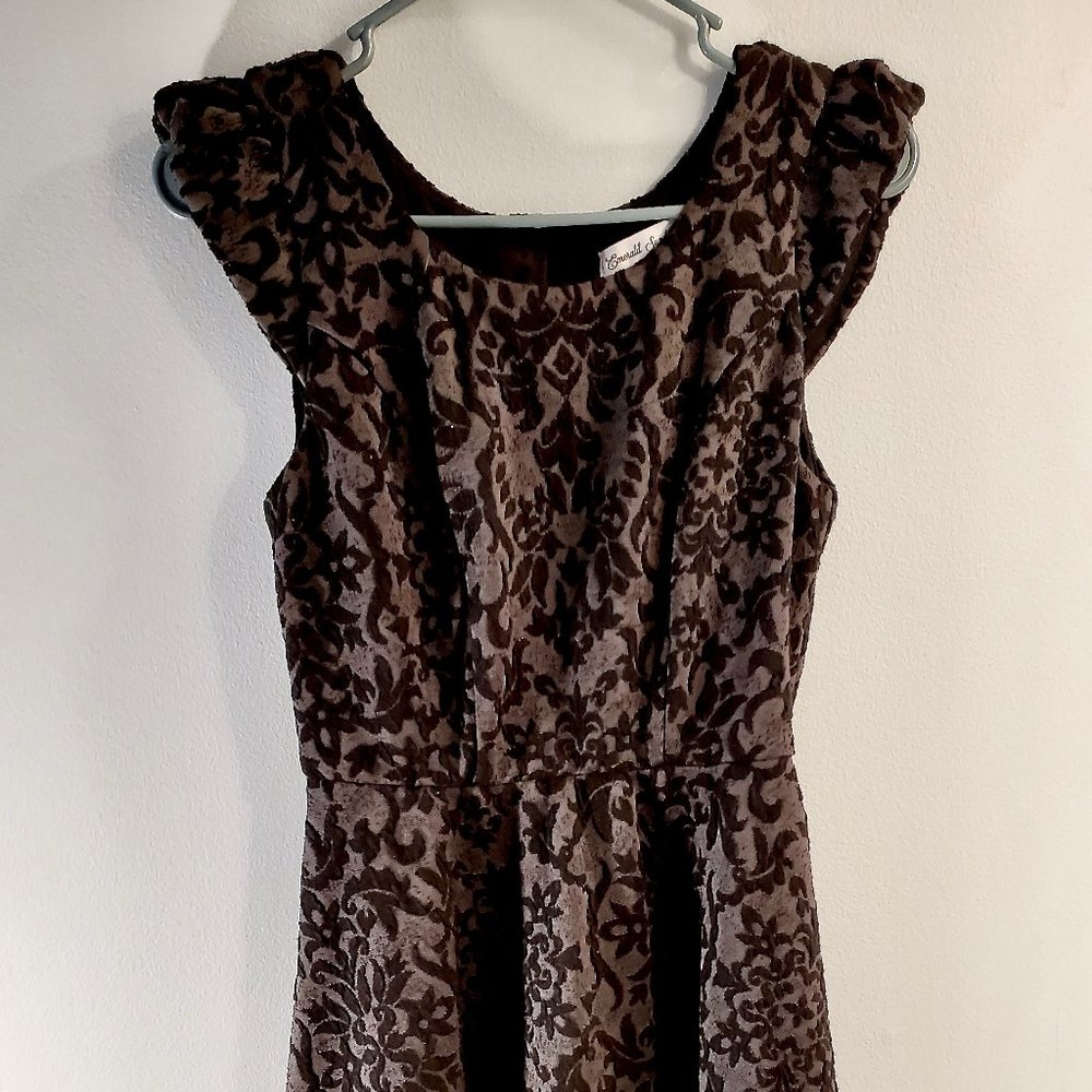 Emerald Sundae Black Cap Sleeve Dress